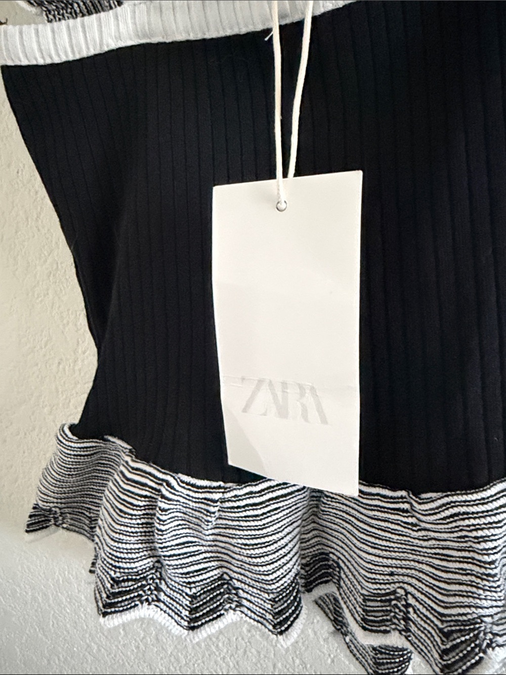 ZARA Black Ruffle-Trim Ribbed Top - Picture 9 of 10